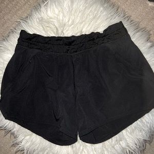 Black Iviva Short